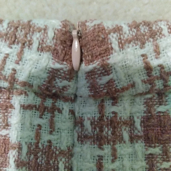 Houndstooth tweed mini skirt-large(see measurements) - Picture 5 of 8
